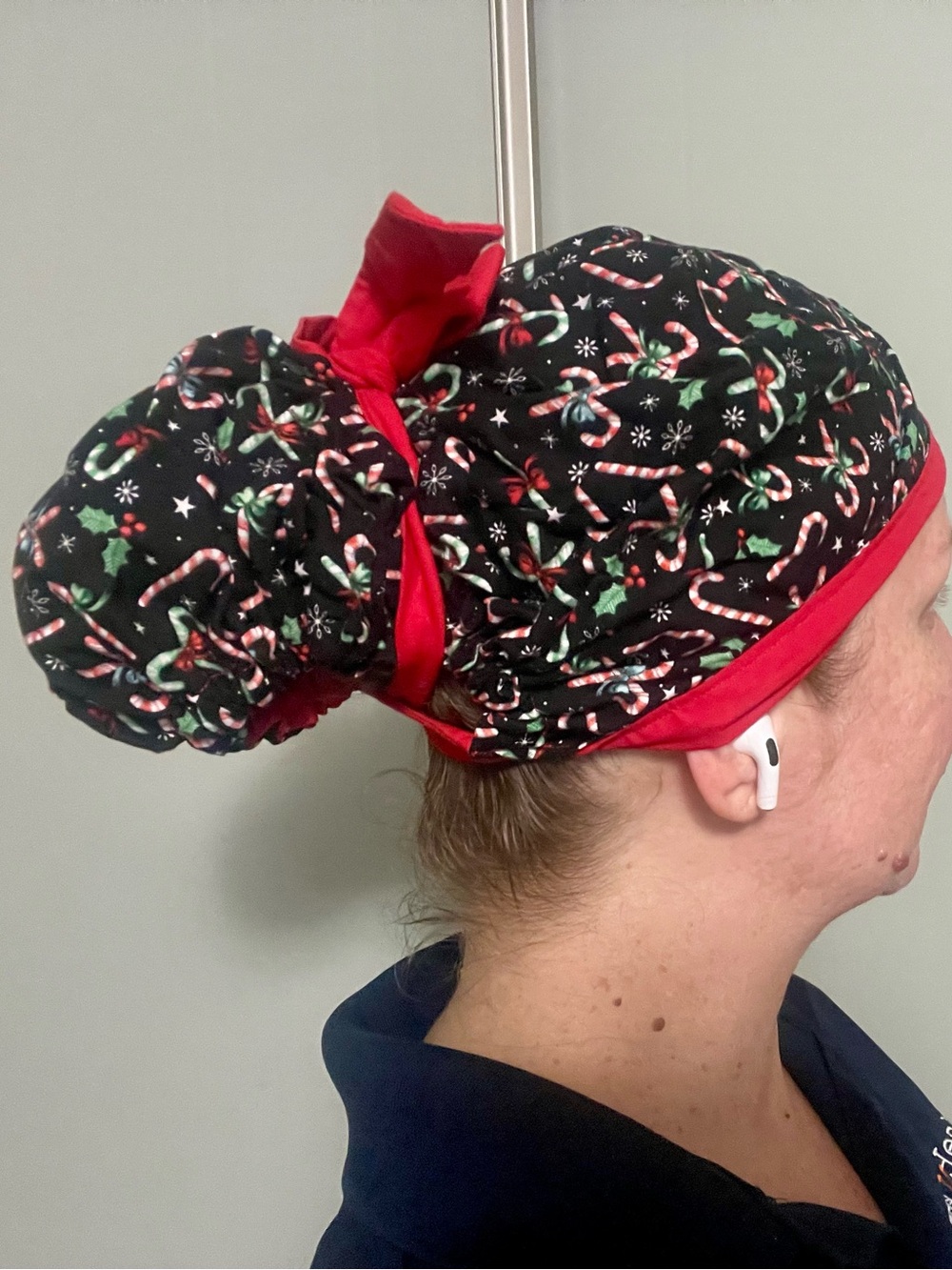 Bonnet Surgical Scrub Cap Candy Cane Christmas | Like New Tie Back Elastic